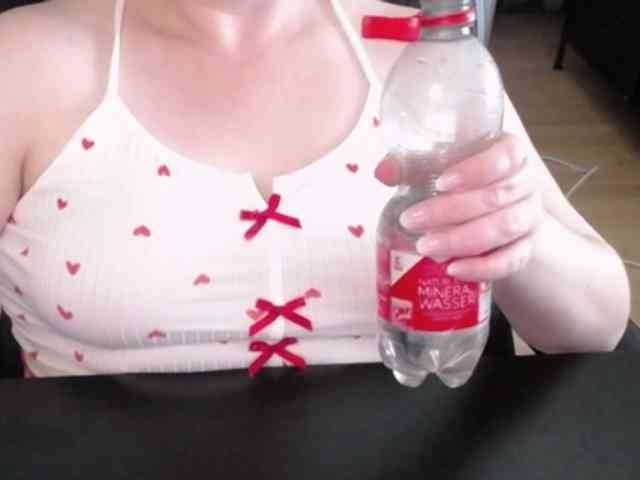 Celina-Rose webcam