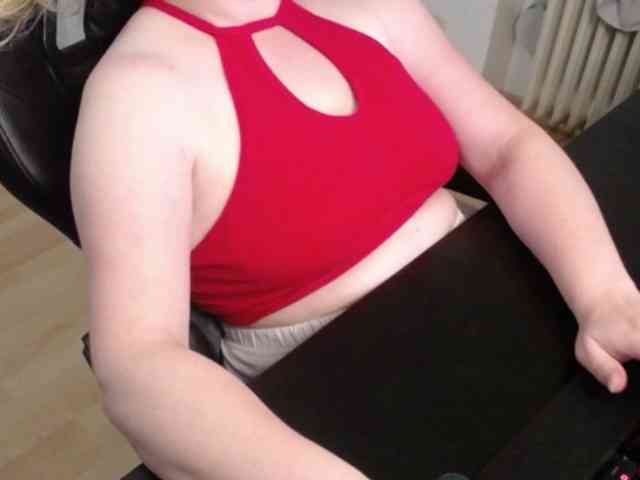 Celina-Rose webcam