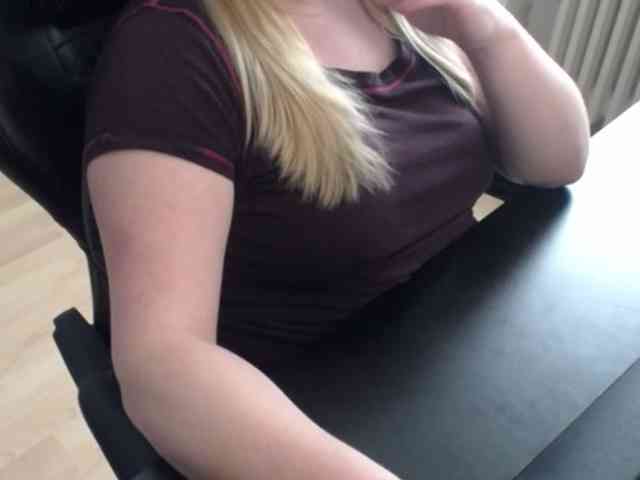 Celina-Rose webcam