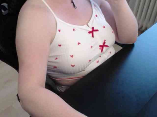 Celina-Rose webcam