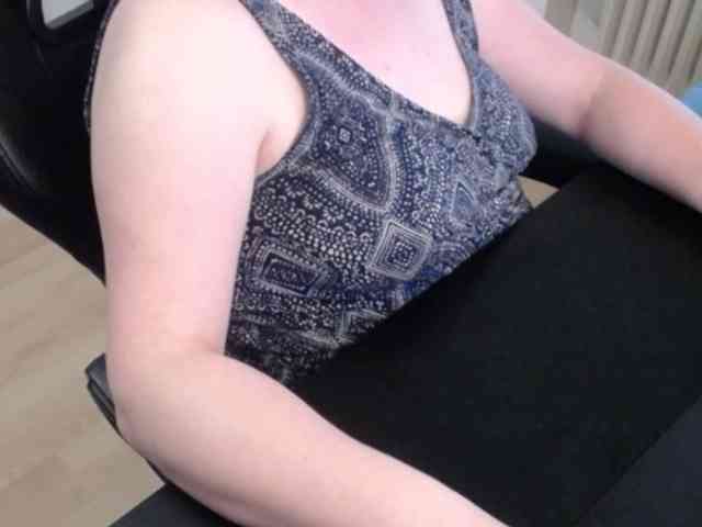 Celina-Rose webcam
