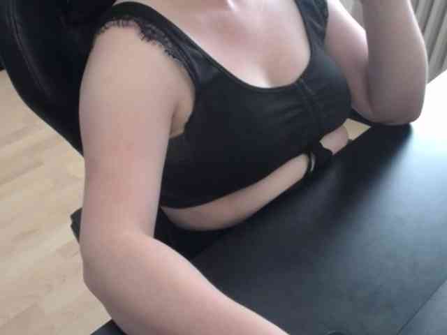 Celina-Rose webcam
