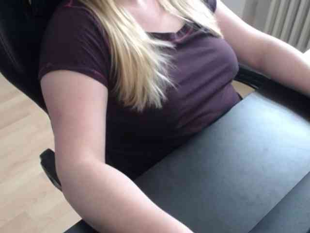 Celina-Rose webcam