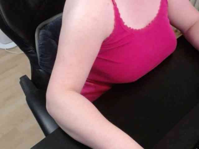 Celina-Rose webcam