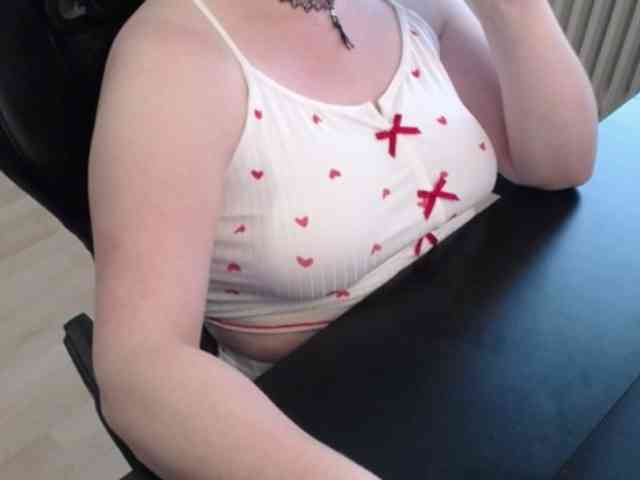 Celina-Rose webcam