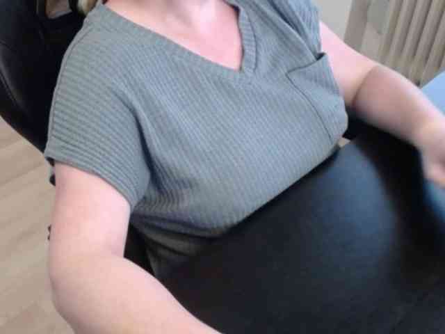 Celina-Rose webcam