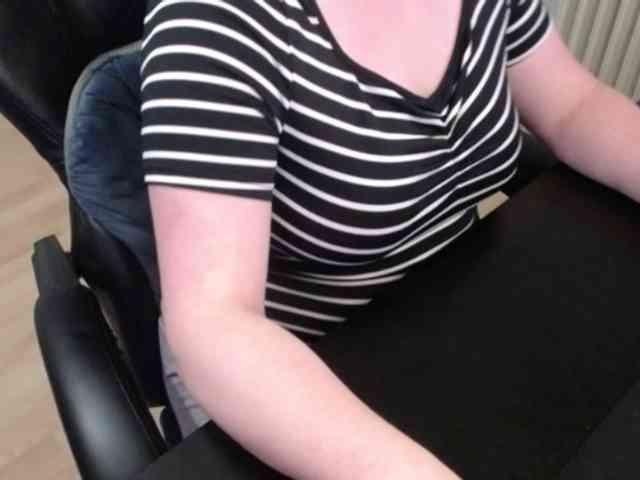 Celina-Rose webcam