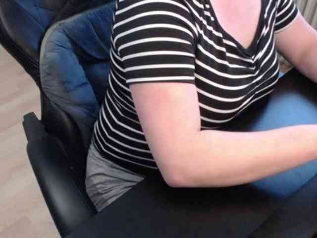 Celina-Rose webcam