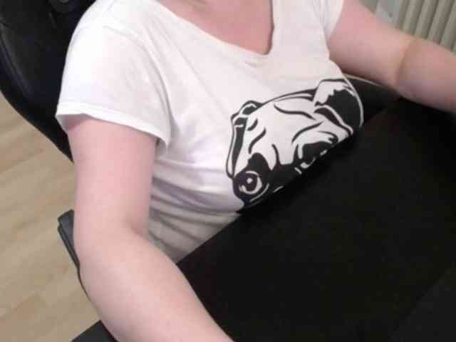 Celina-Rose webcam
