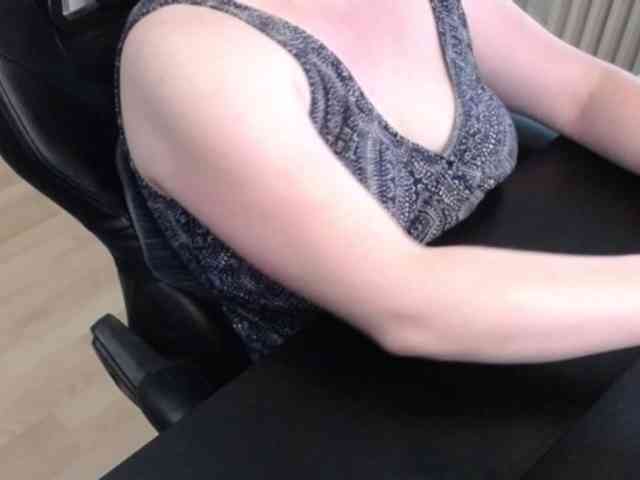 Celina-Rose webcam
