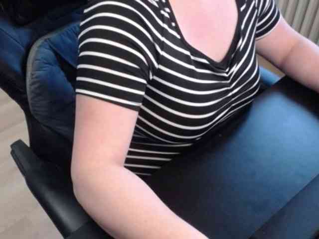 Celina-Rose webcam