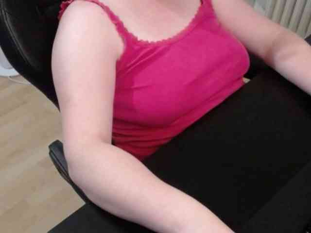Celina-Rose webcam