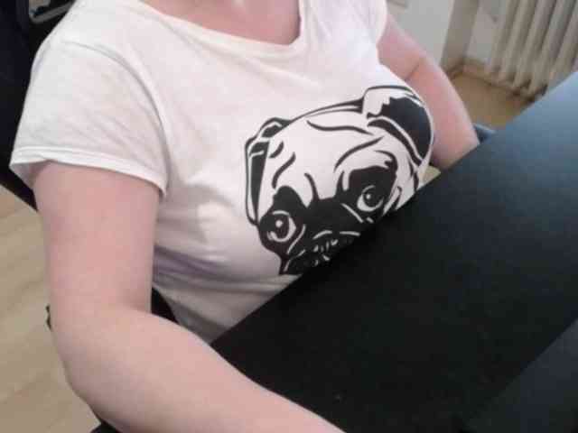 Celina-Rose webcam