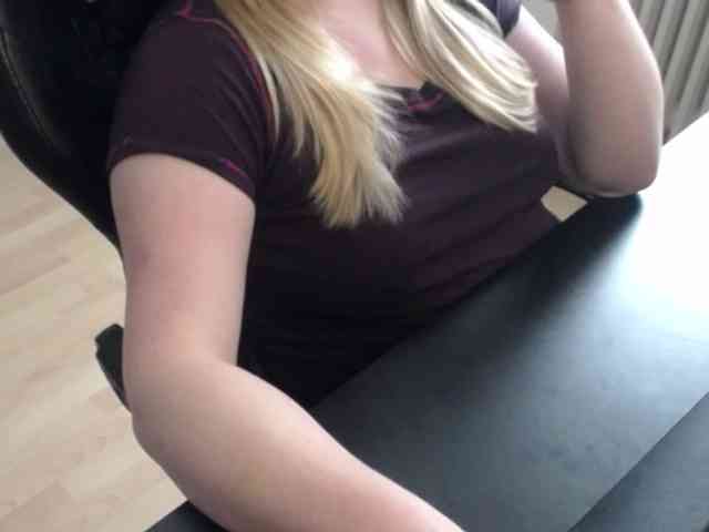 Celina-Rose webcam