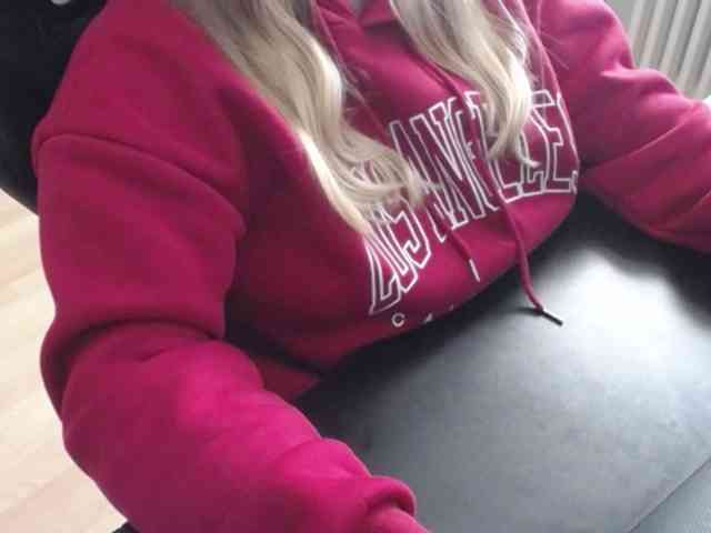 Celina-Rose webcam
