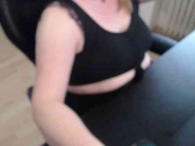 Celina-Rose webcam