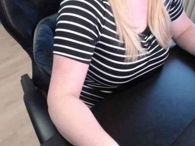 Celina-Rose webcam