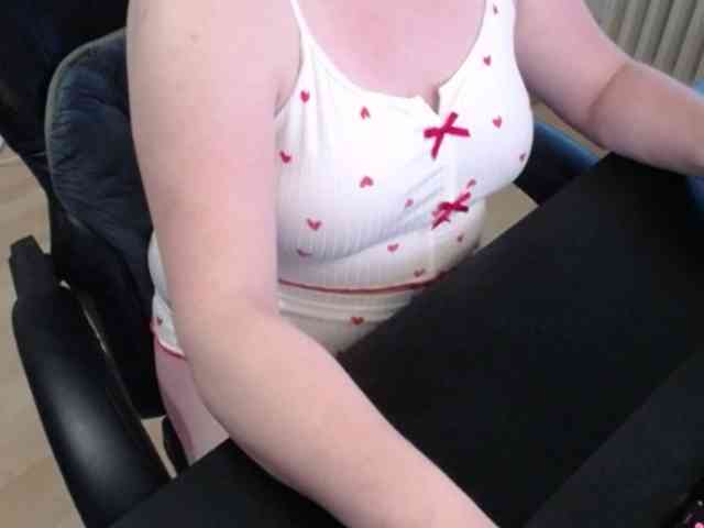Celina-Rose webcam