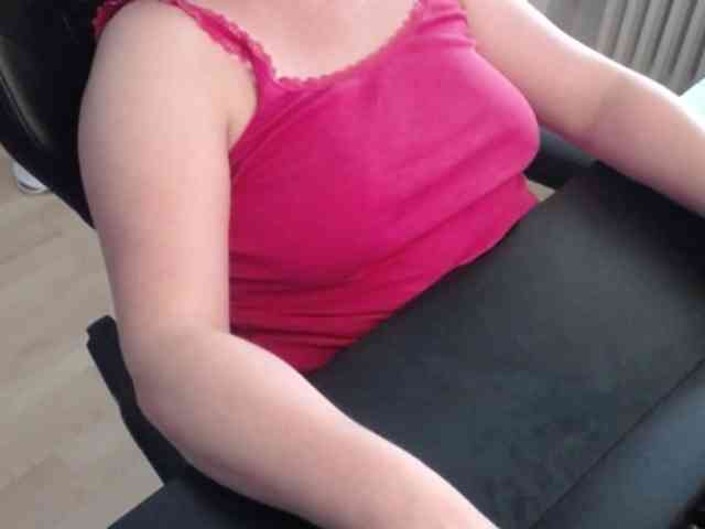 Celina-Rose webcam