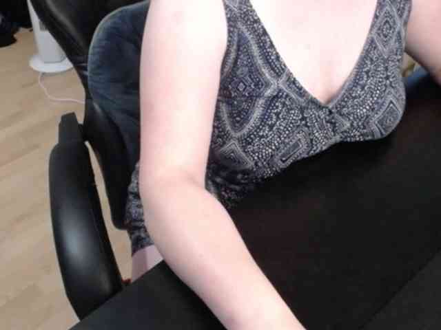Celina-Rose webcam