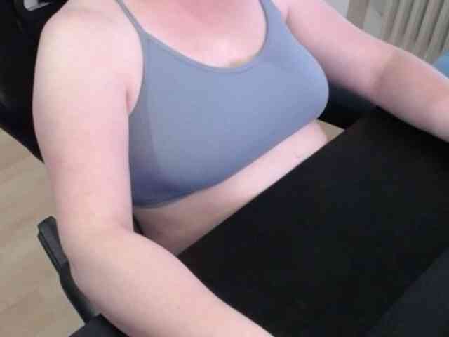 Celina-Rose webcam