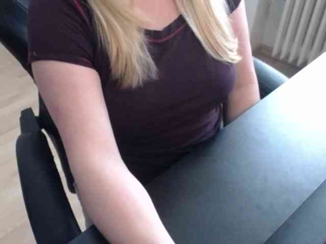 Celina-Rose webcam