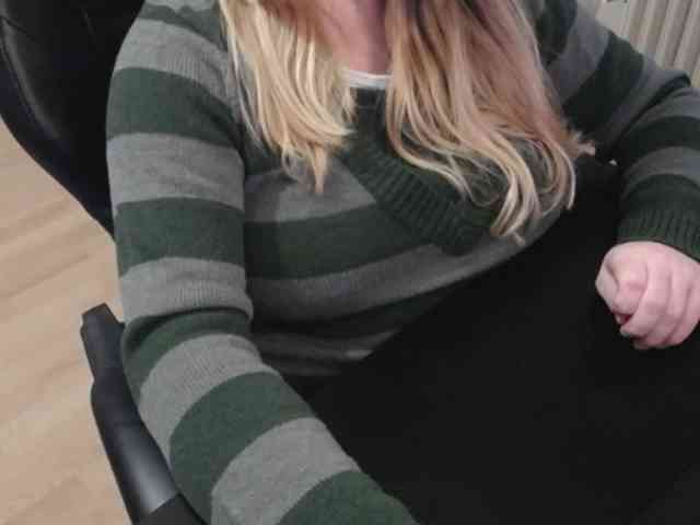 Celina-Rose webcam