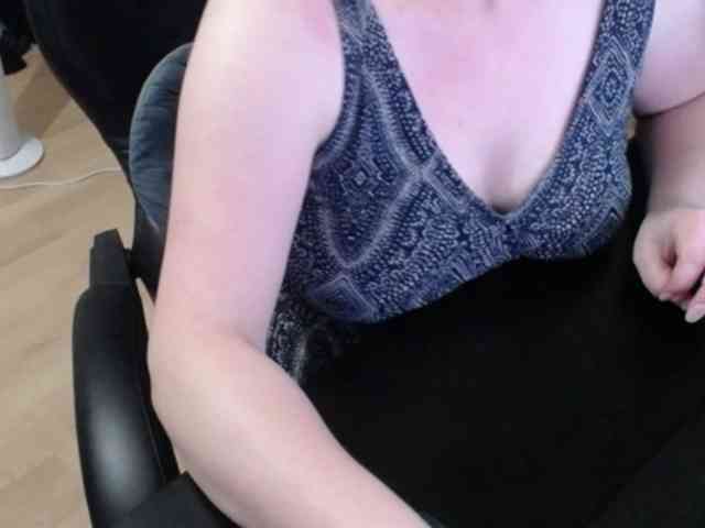 Celina-Rose webcam