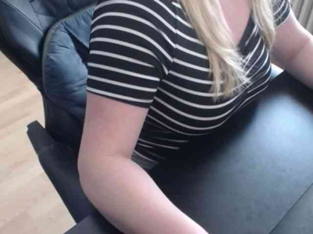 Celina-Rose webcam