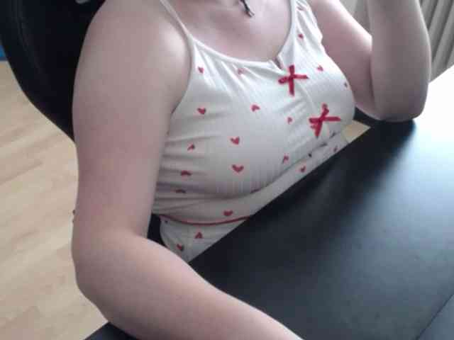 Celina-Rose webcam