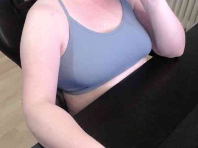 Celina-Rose webcam