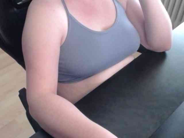 Celina-Rose webcam