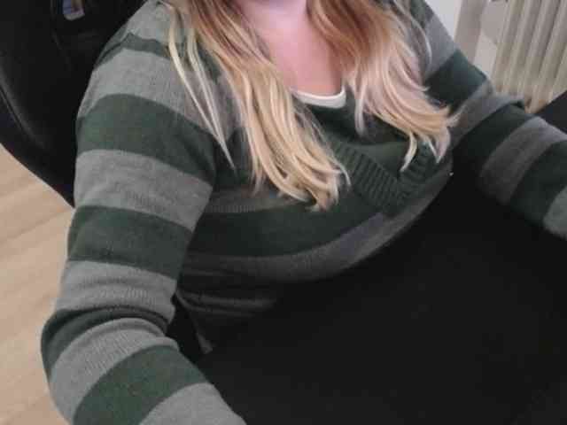 Celina-Rose webcam