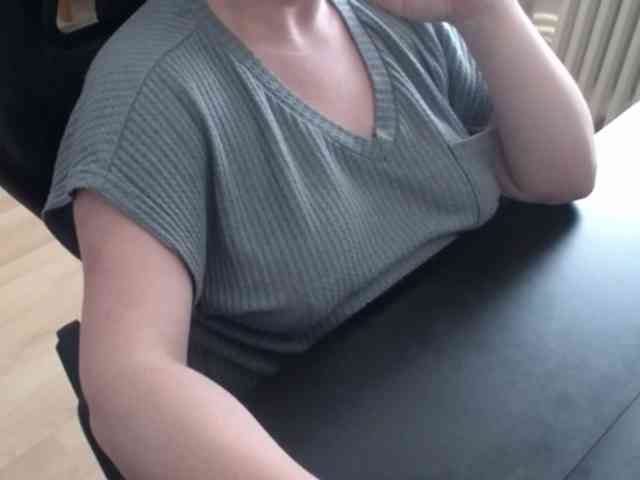 Celina-Rose webcam