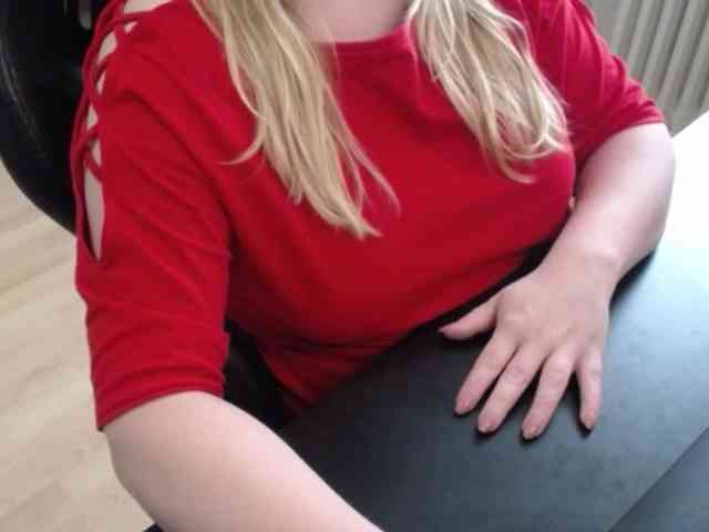 Celina-Rose webcam