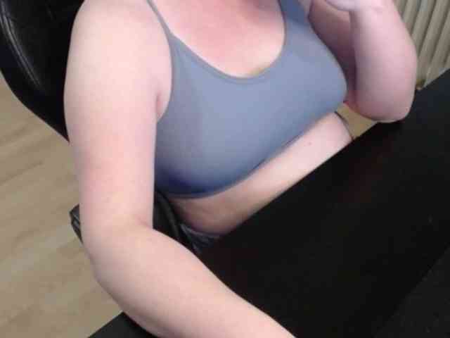 Celina-Rose webcam
