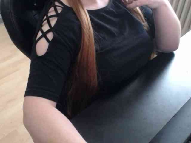 Celina-Rose webcam