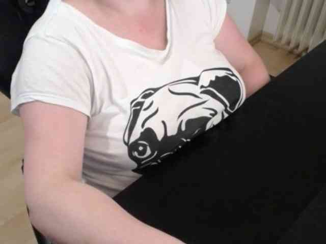 Celina-Rose webcam