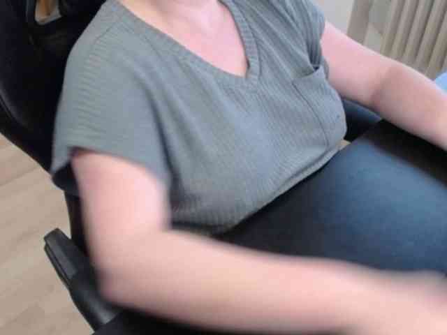 Celina-Rose webcam