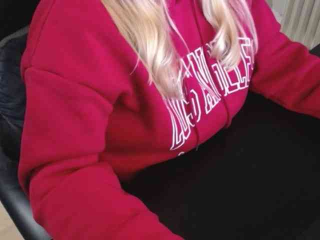 Celina-Rose webcam