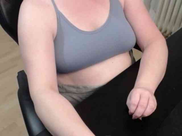 Celina-Rose webcam