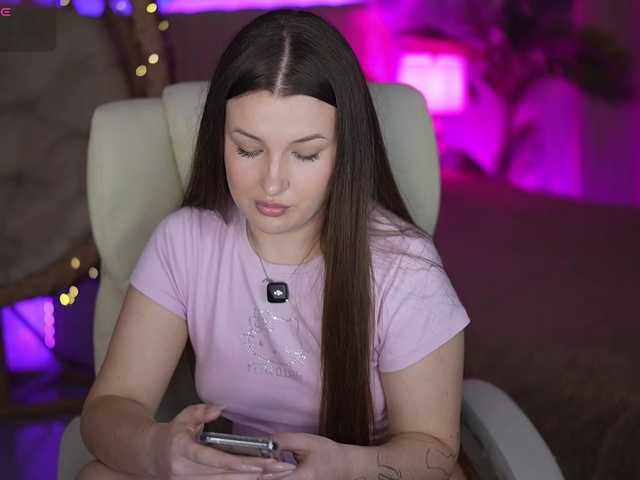 OneLaya's BongaCams show and profile