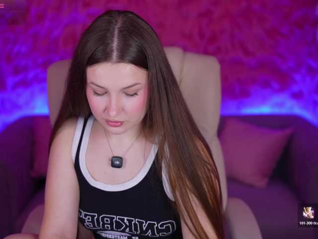 OneLaya's BongaCams show and profile