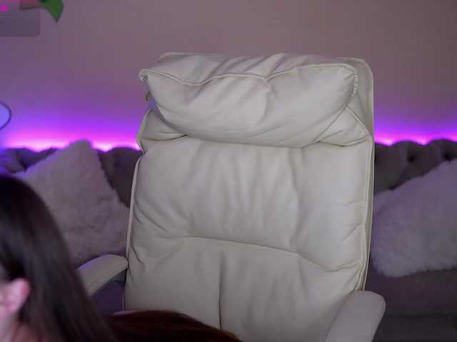 OneLaya's BongaCams show and profile