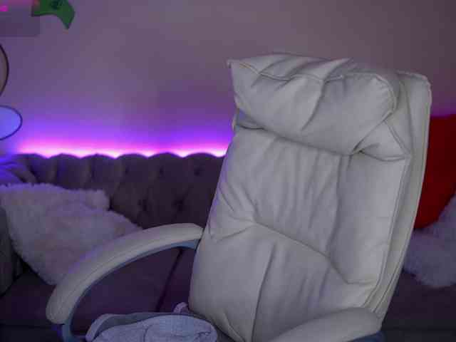 OneLaya Live Webcam on BongaCams