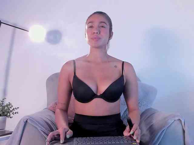 free online videochat EmmaCoel