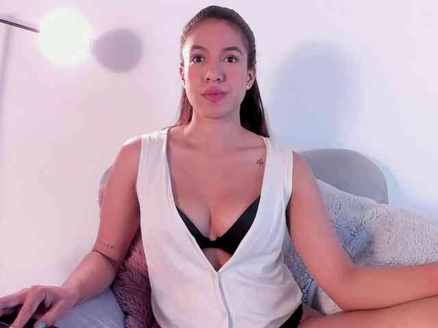 EmmaCoel webcam