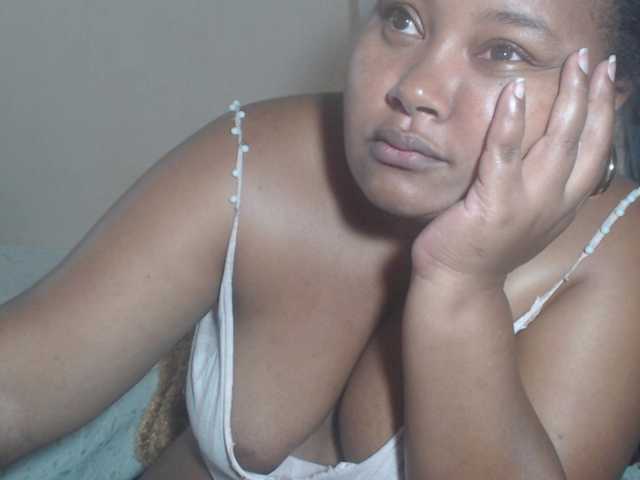 MelodyHall from BongaCams