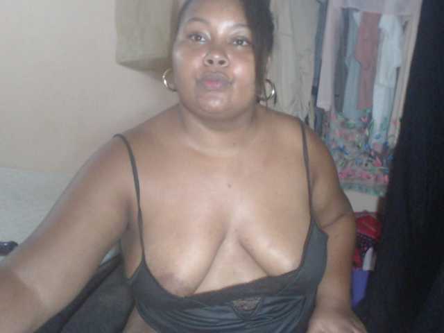 MelodyHall webcam bongacams model stream image