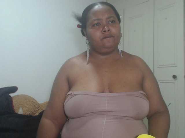 MelodyHall webcam bongacams model stream image